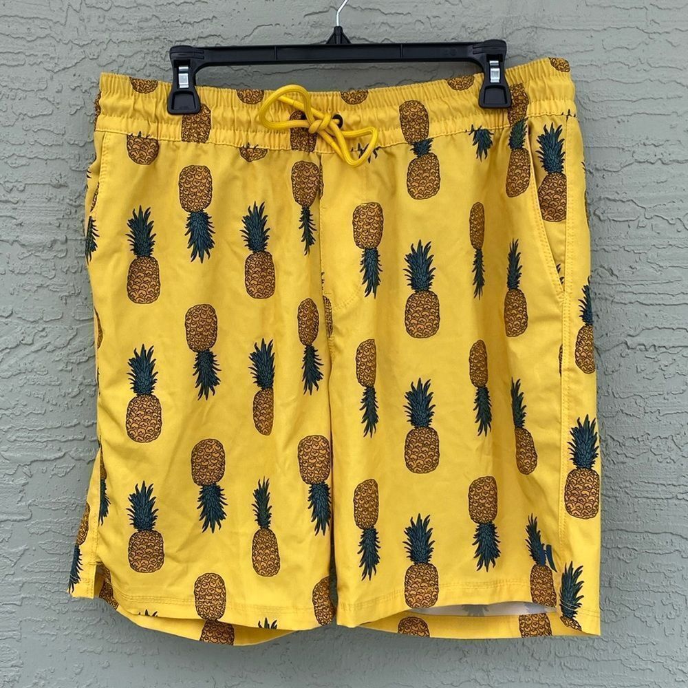 Hurley Sz L Yellow Pineapple Print Board Shorts